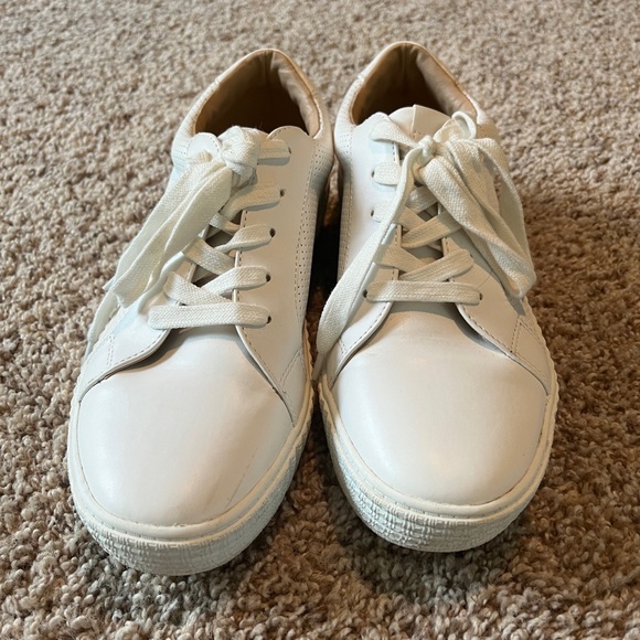 Steve Madden women’s size 9 leather tennis shoe - Picture 3 of 5